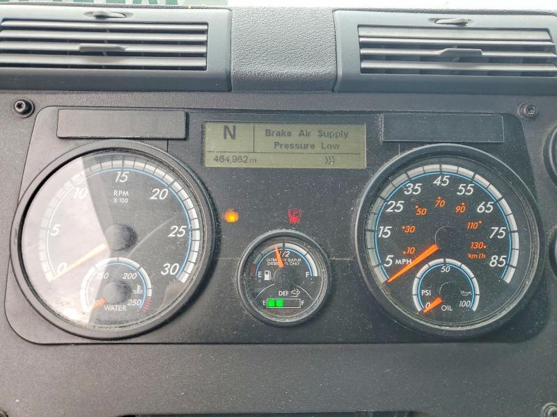 2018 Freightliner Cascadia 125 Semi Truck