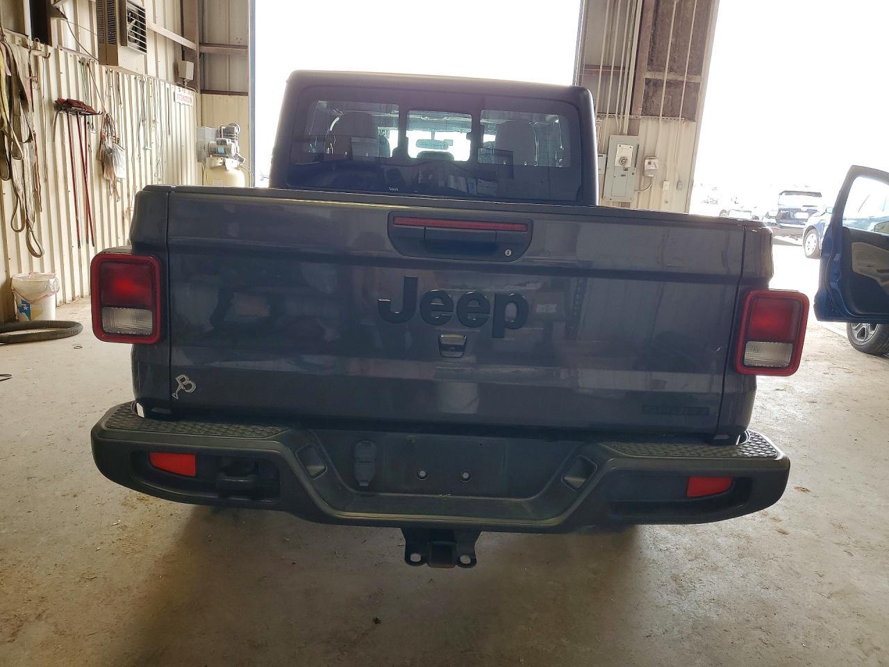 2020 Jeep Gladiator Sport
