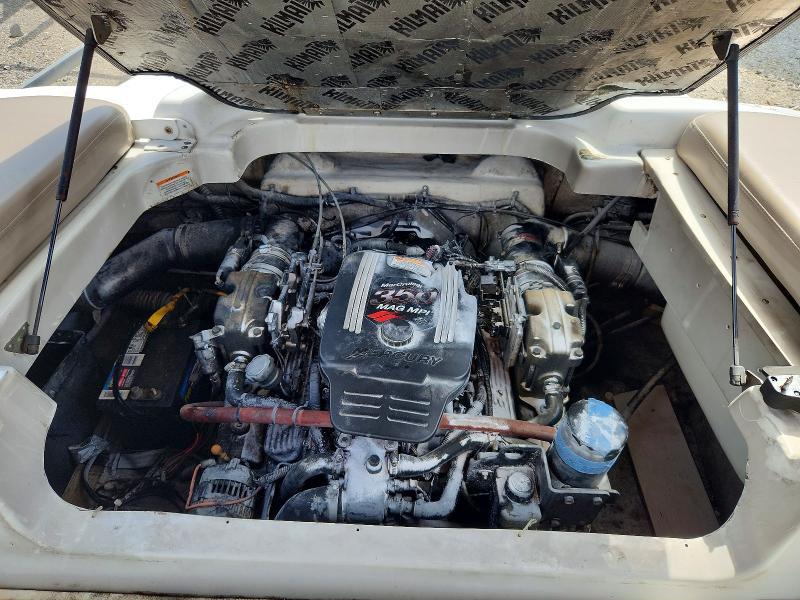 2005 Mercruiser Boat