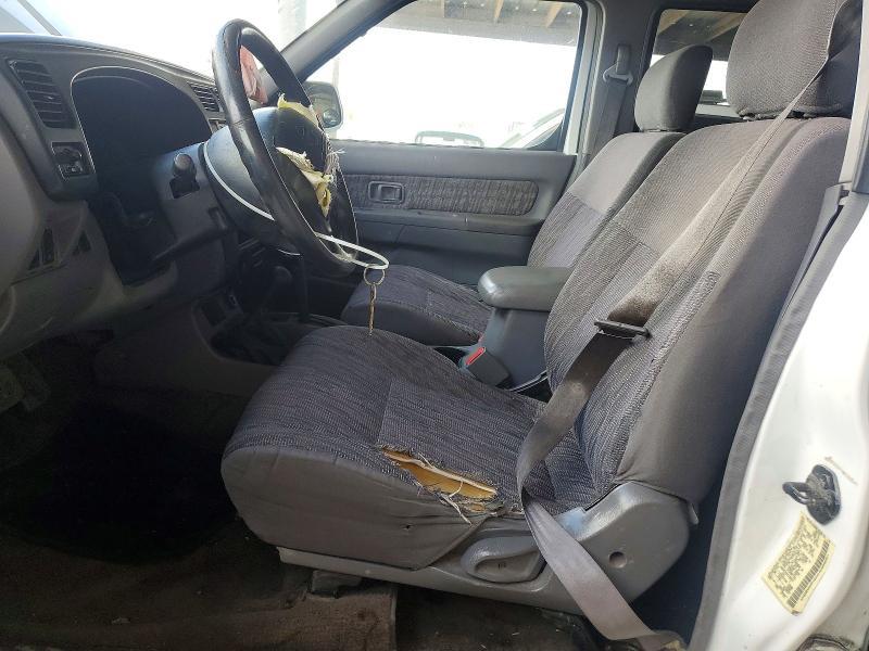 2000 Nissan Frontier XE