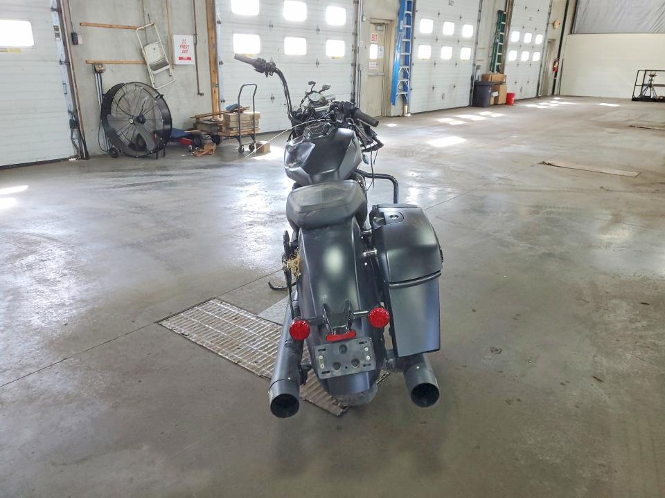 2022 Indian Motorcycle Co. Challenger Dark Horse