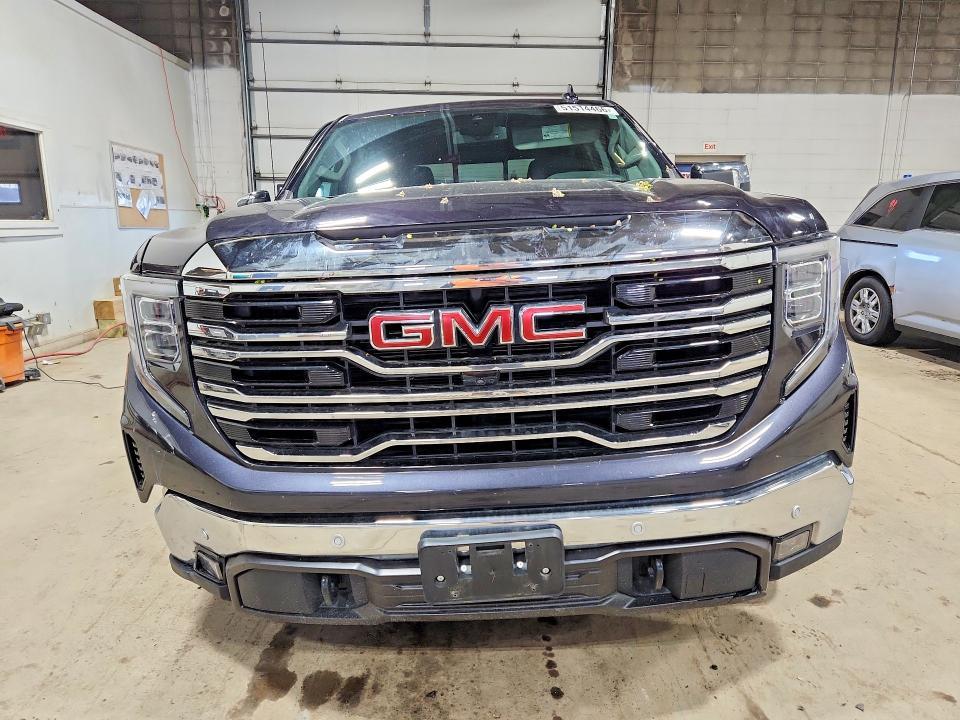 2024 GMC Sierra K1500 slt