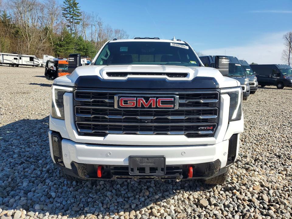2025 GMC Sierra K3500 AT4