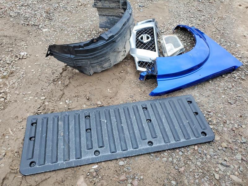 2013 Nissan Frontier S