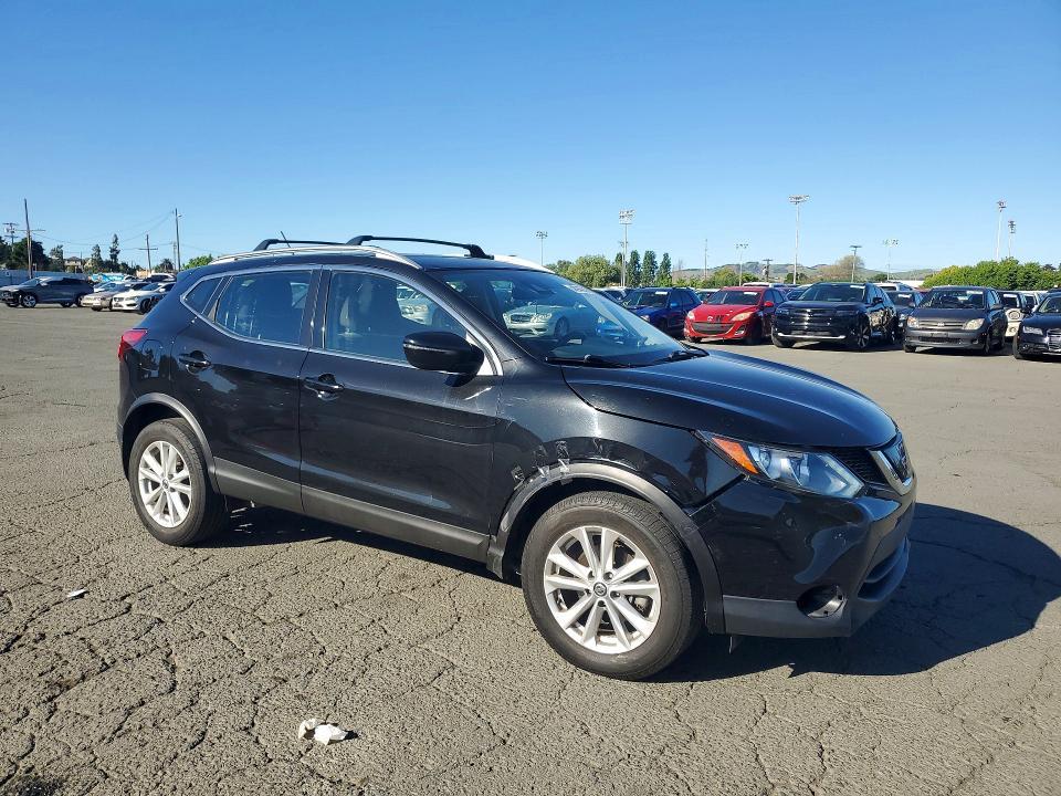 2019 Nissan Rogue Sport sv