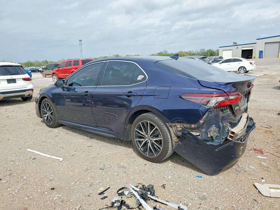 2021 Toyota Camry se