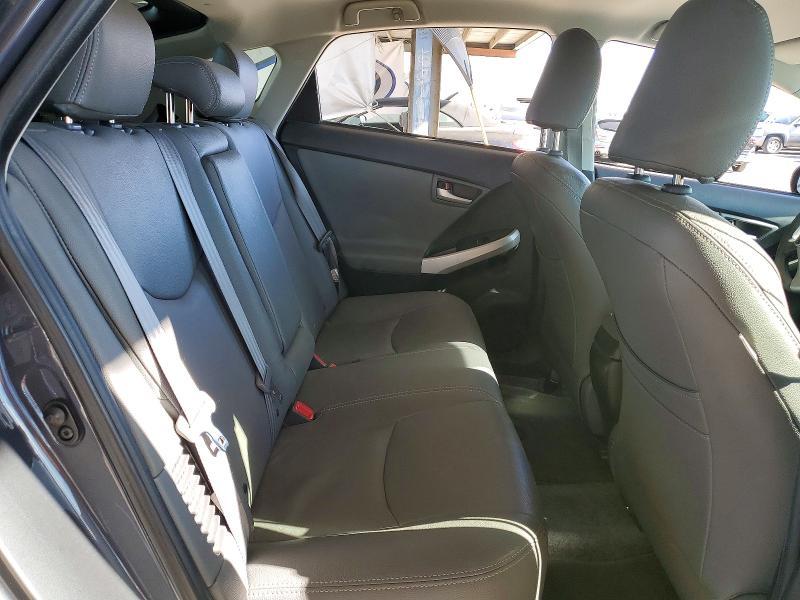 2015 Toyota Prius Plug-in Hybrid Base