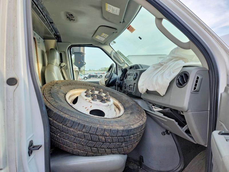 2019 Ford E350 BOX Truck