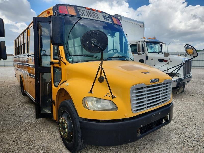 2010 Thomas SAF-T-LINER C2-School Bus