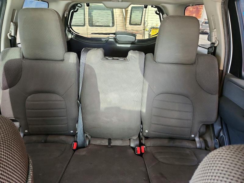 2012 Nissan Pathfinder s