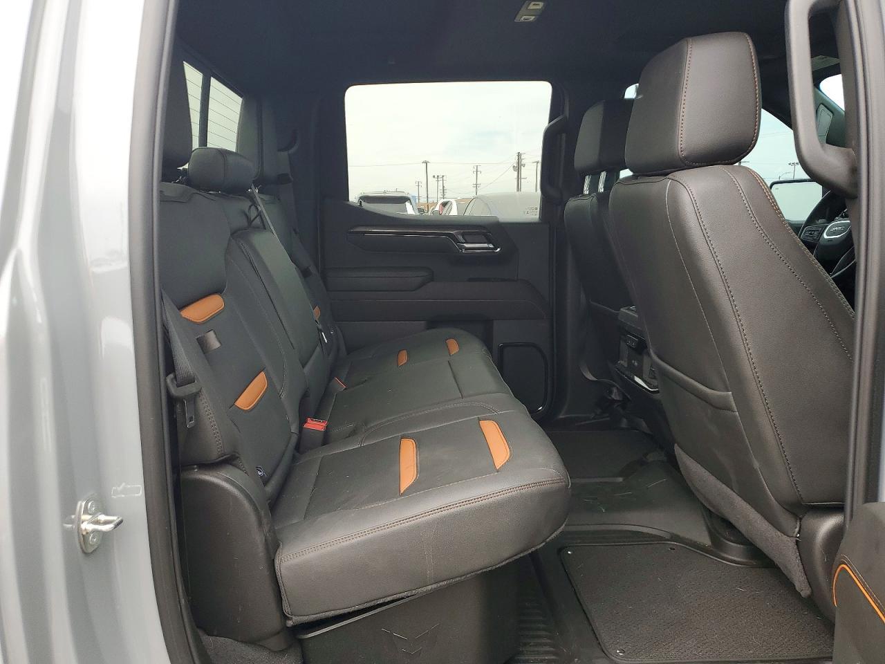 2024 GMC Sierra K1500 AT4