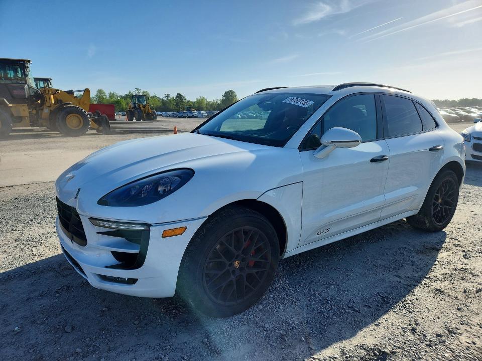 2018 Porsche Macan gts