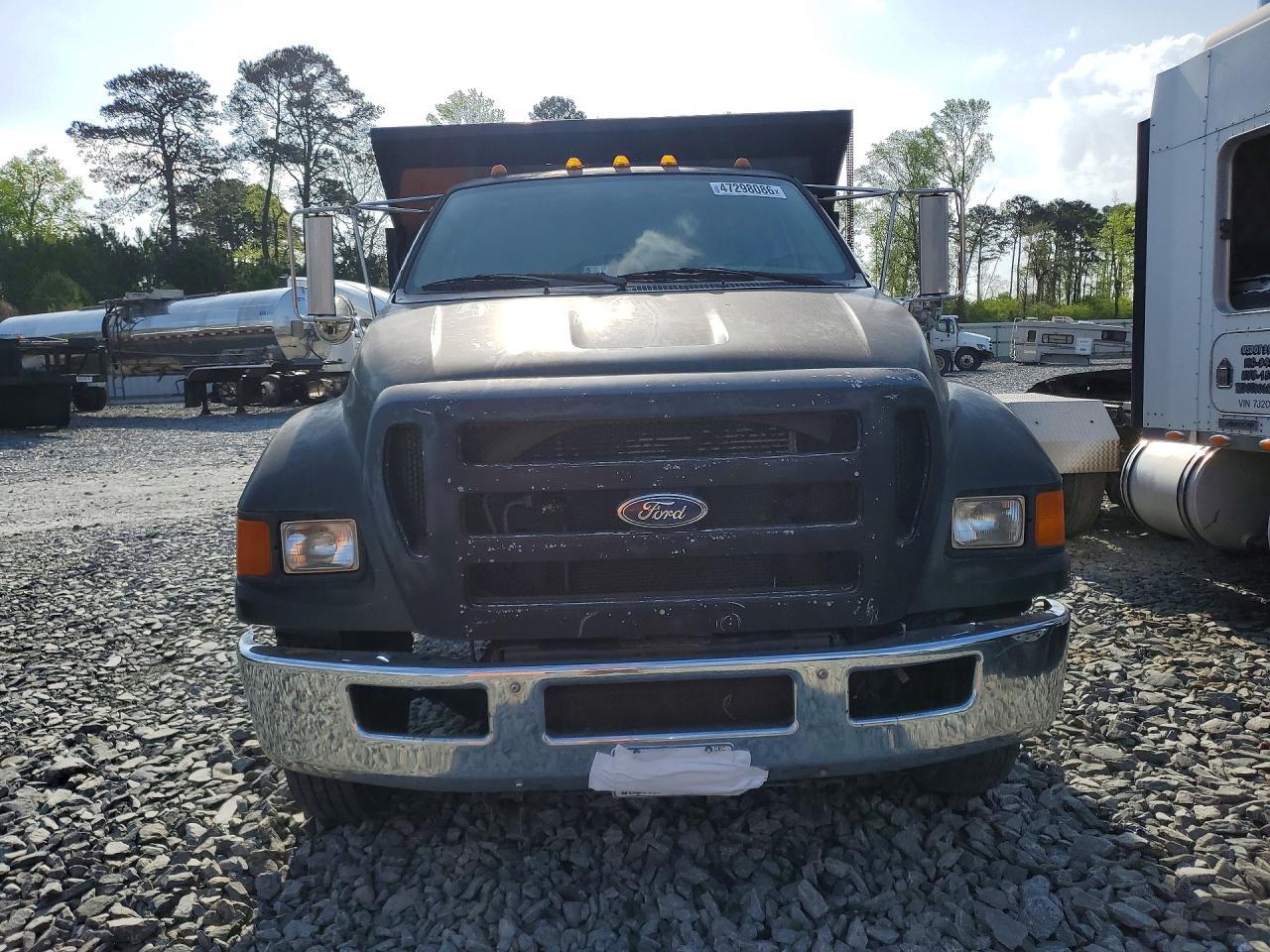 2005 Ford F650 Super Duty Dump Truck