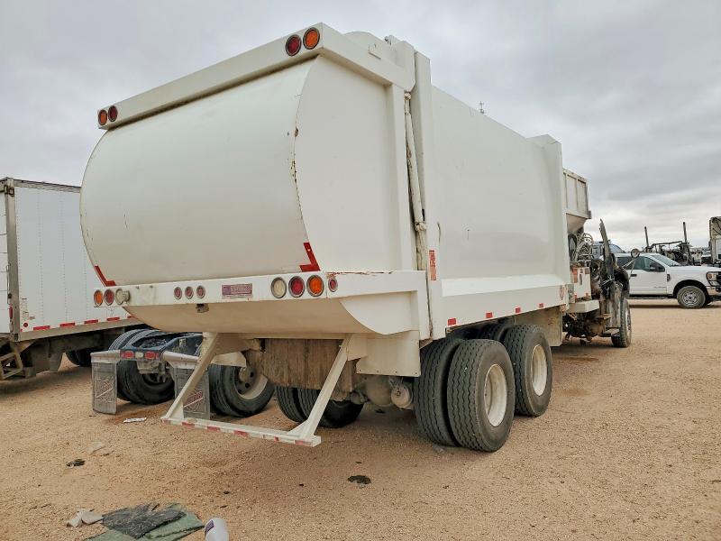 2020 Freigliner 2020 Freightliner Business Class M2 Refuse Truck