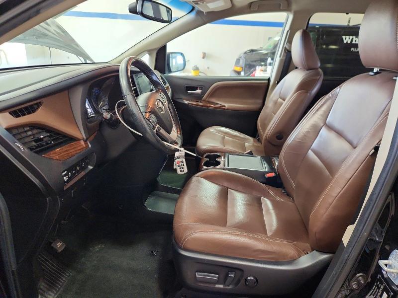 2017 Toyota Sienna Limited Premium 7-passenger