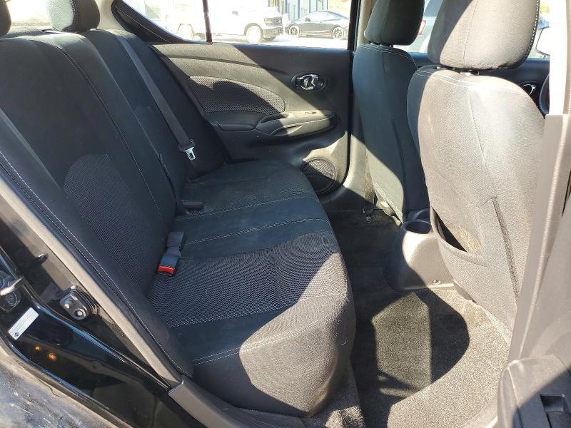 2019 Nissan Versa sv