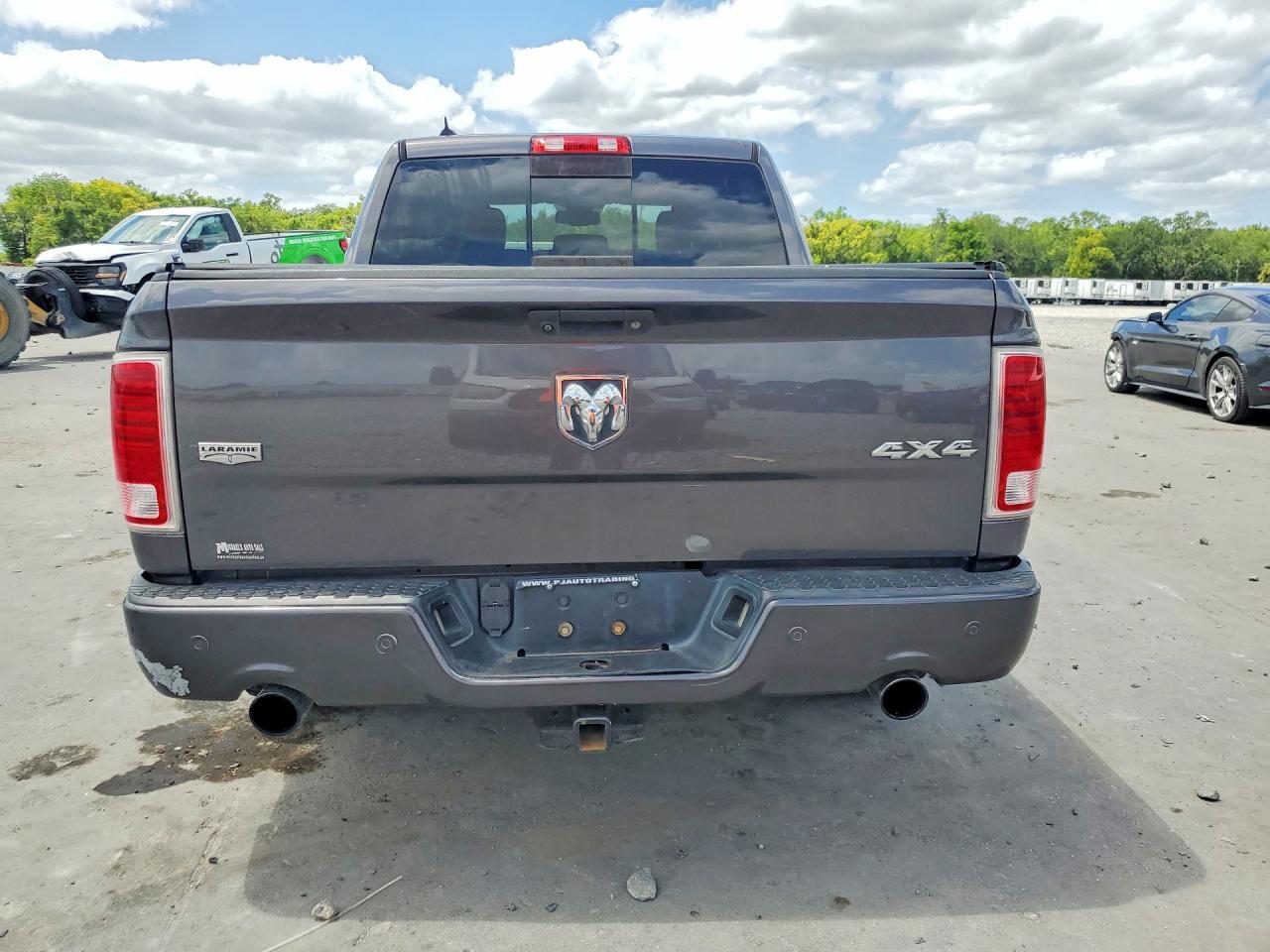 2016 Dodge 1500 Laramie