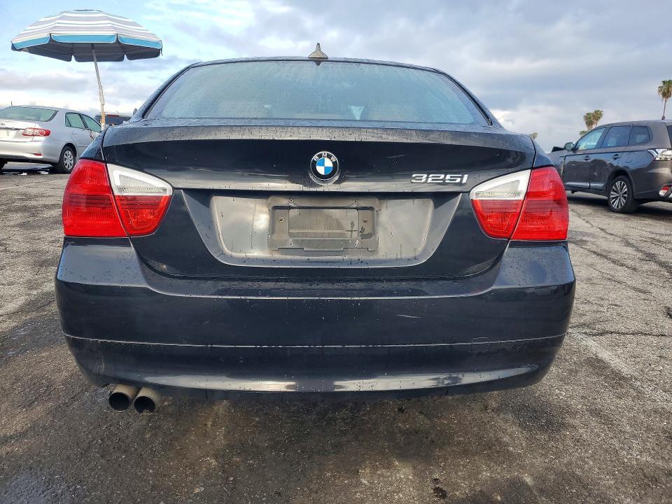 2006 BMW 325 i