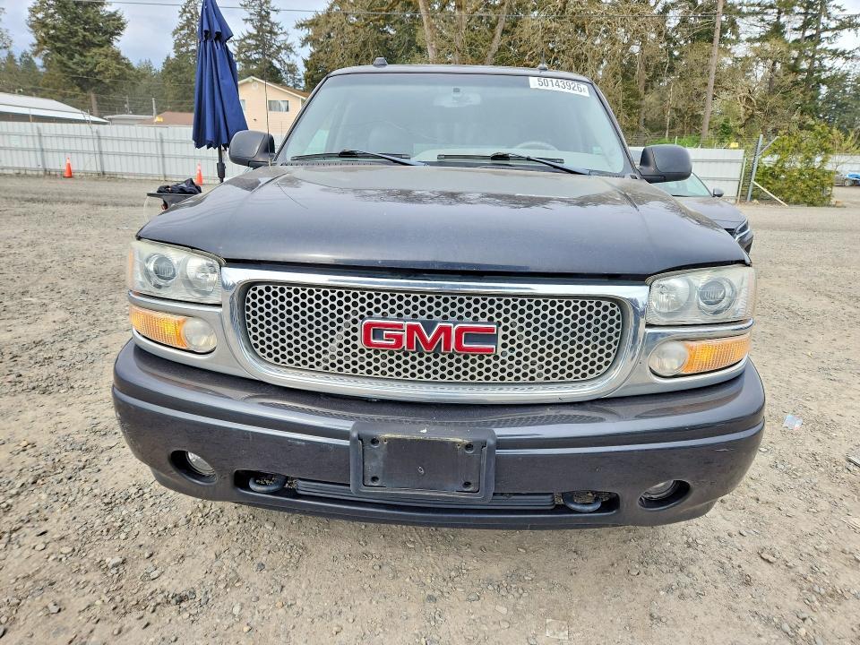 2004 GMC Yukon Denali