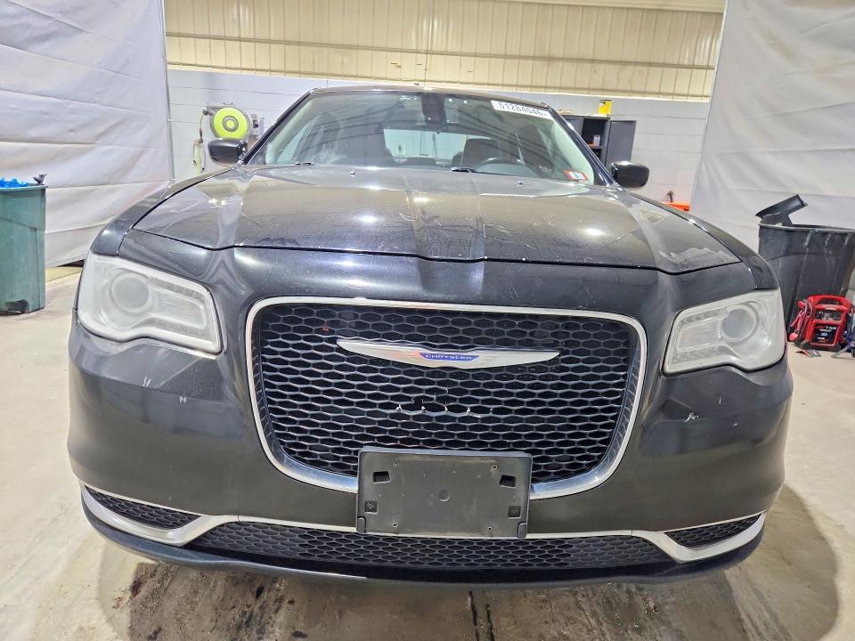 2018 Chrysler 300 Touring