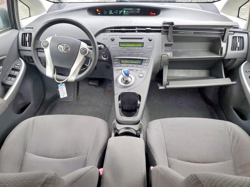 2010 Toyota Prius ii