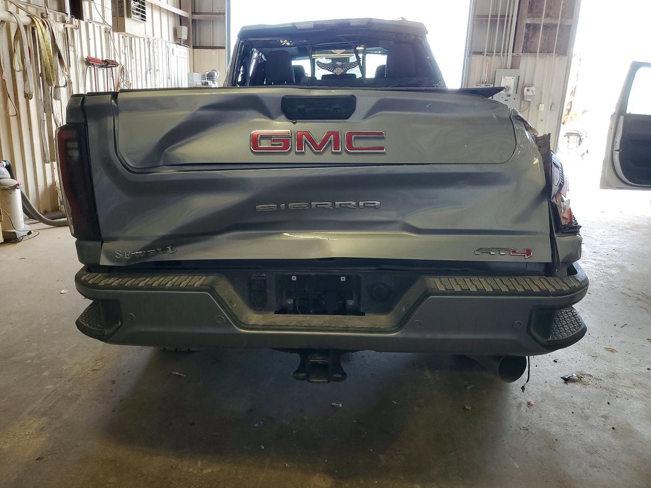 2026 GMC Sierra K2500 AT4