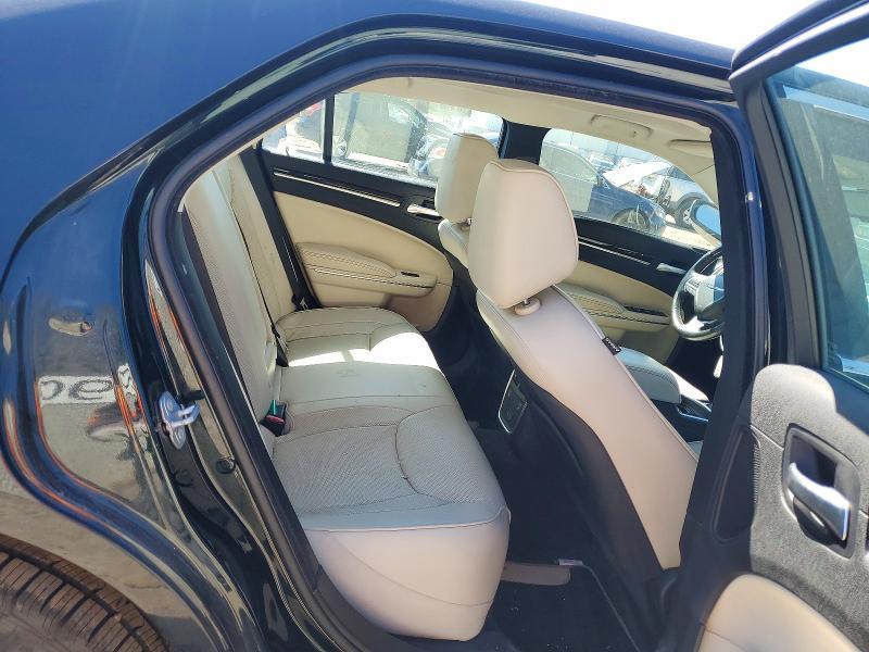 2016 Chrysler 300 Limited