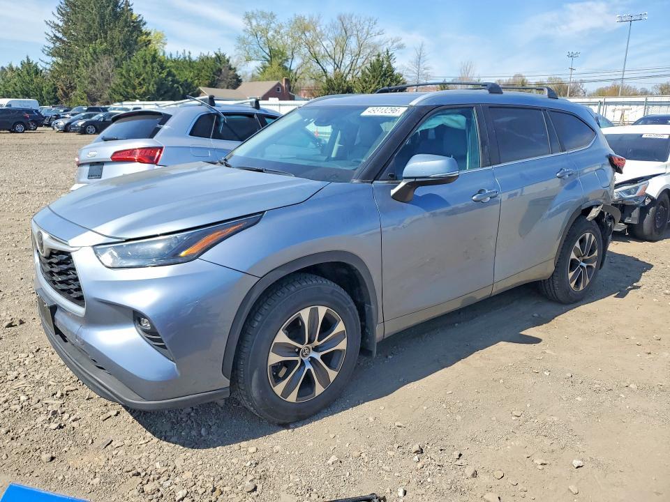 2023 Toyota Highlander xle