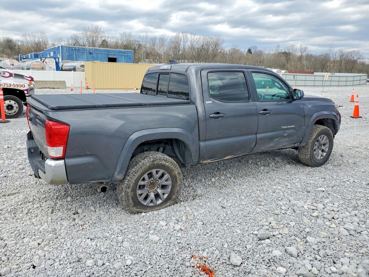 2017 Toyota Tacoma SR5 V6