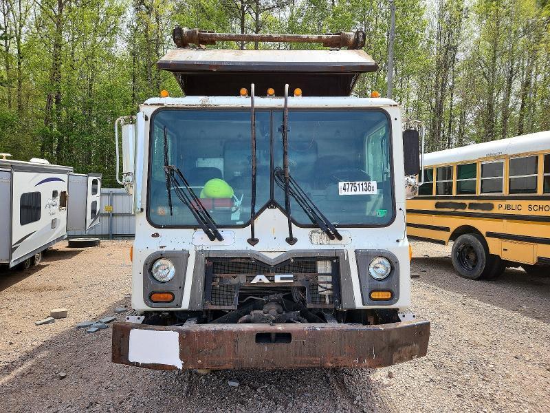2016 Mack Mru613 Refuse Truck