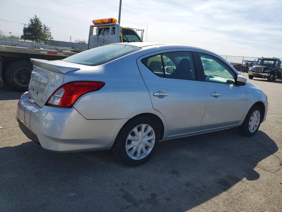 2016 Nissan Versa 1.6 sv