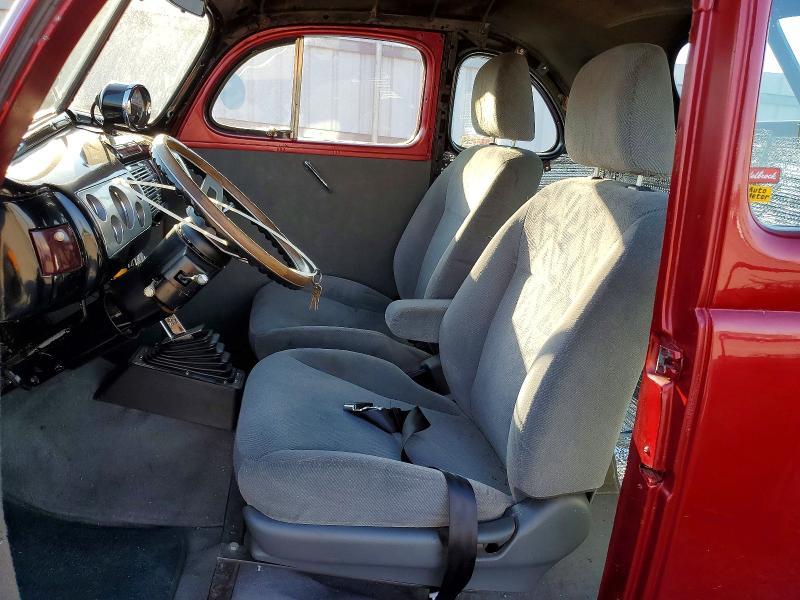 1940 Ford Deluxe