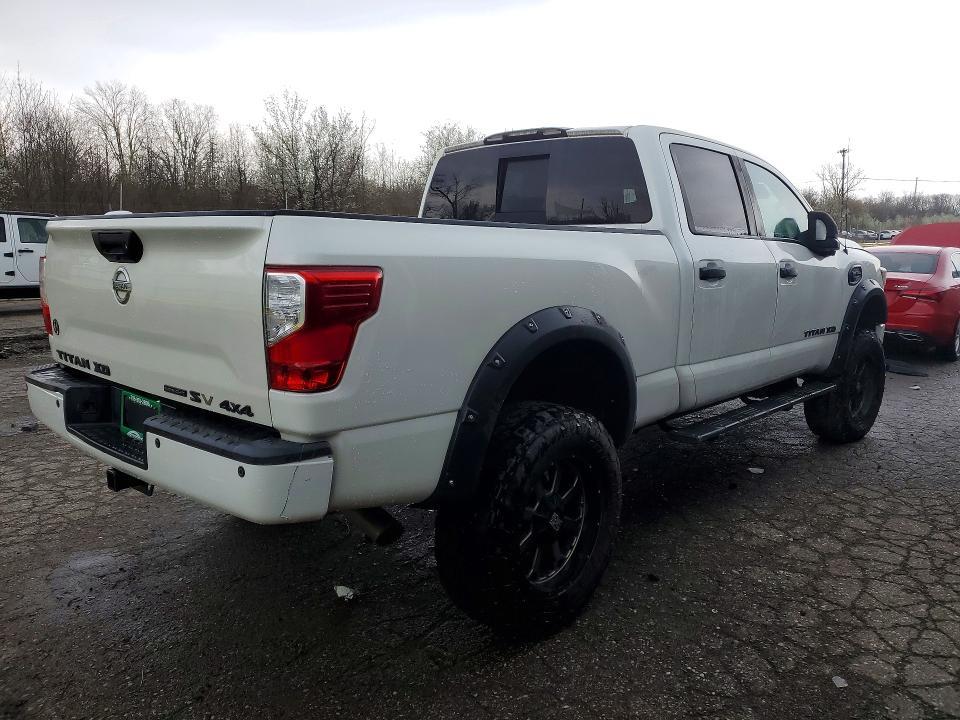 2018 Nissan Titan xd sv