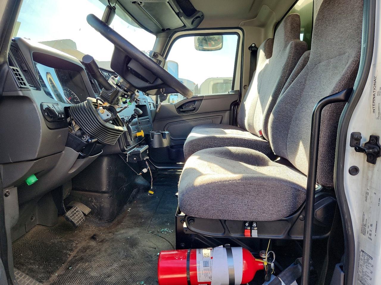 2025 International MV607 Refrigerated BOX Truck