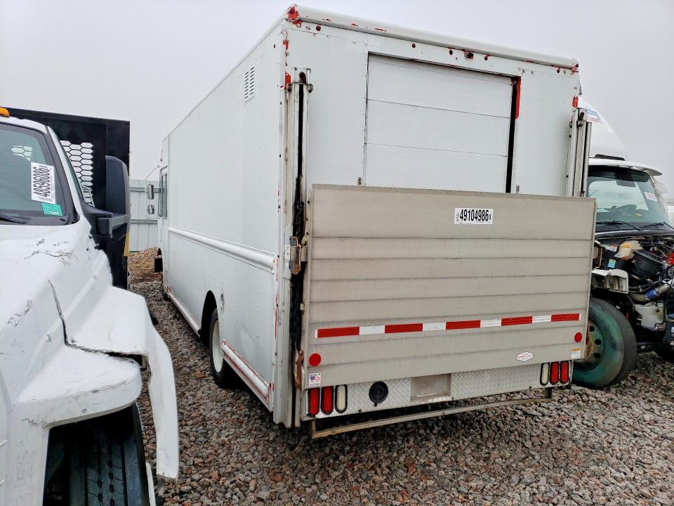 2015 Freigliner 2015 Freightliner MT45G Chassis Delivery Truck