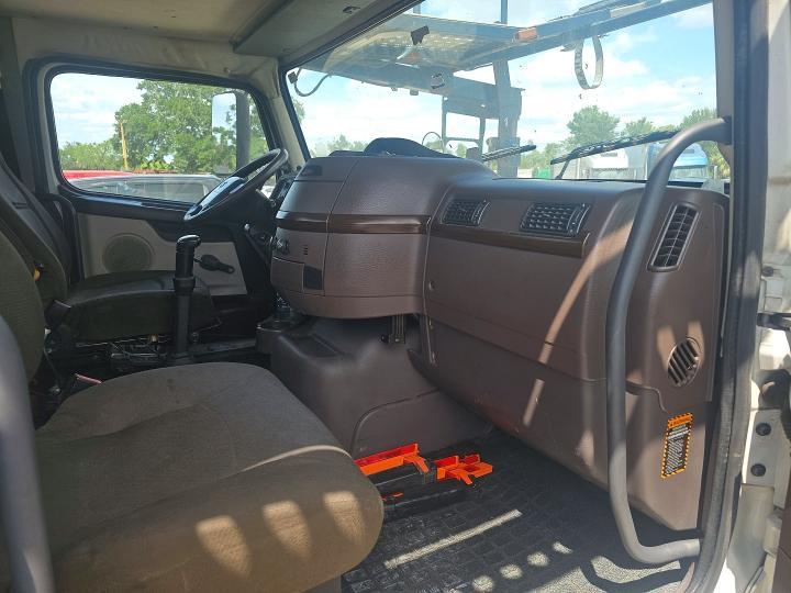 2014 Volv VAH