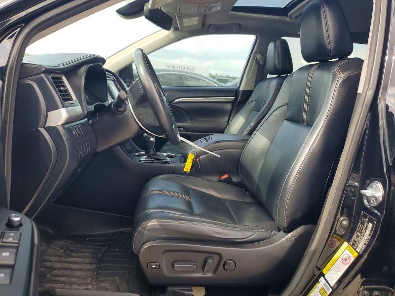 2017 Toyota Highlander se