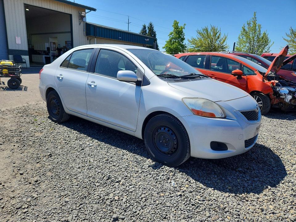 2010 Toyota Yaris Base