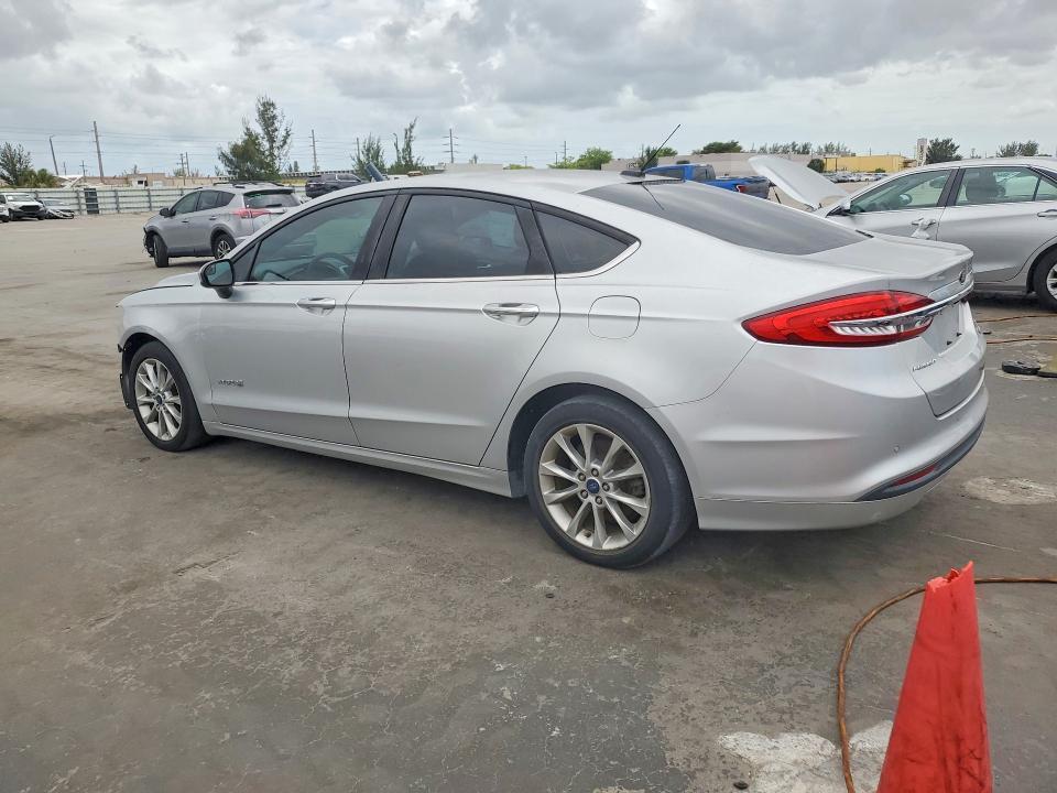2017 Ford Fusion se Hybrid