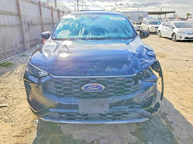 2024 Ford Escape st Line