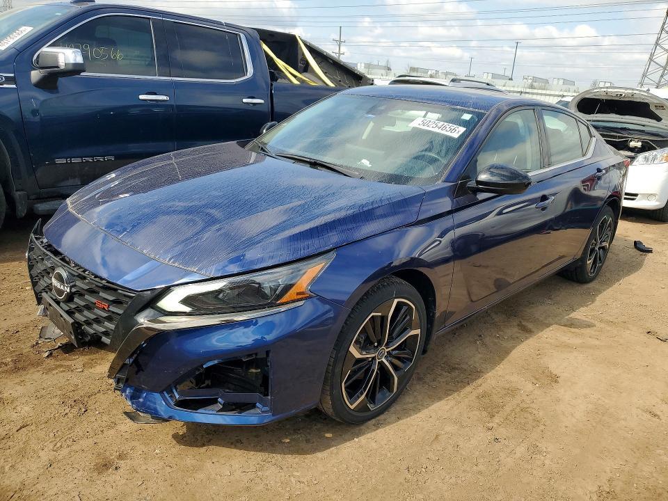 2024 Nissan Altima sr