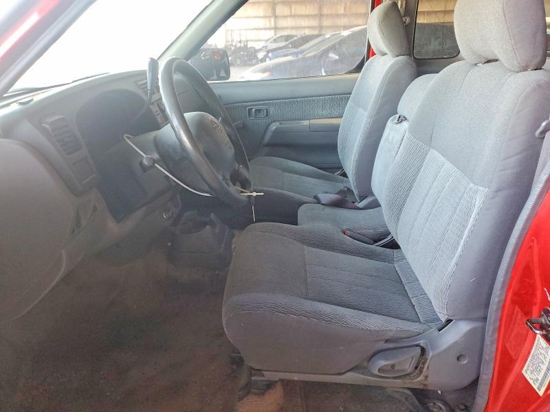 1999 Nissan Frontier xe