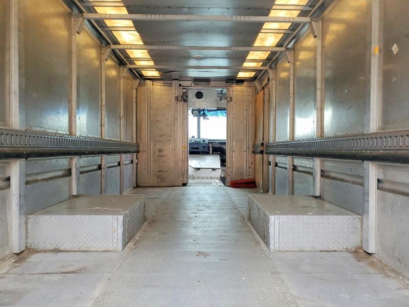 2010 Freightliner Chassis M Line WALK-IN Van