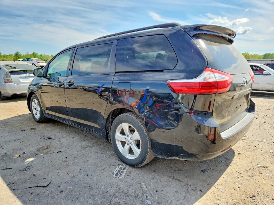 2015 Toyota Sienna le