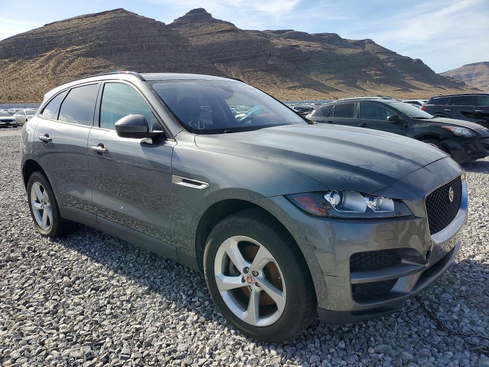 2017 Jaguar F-pace Premium