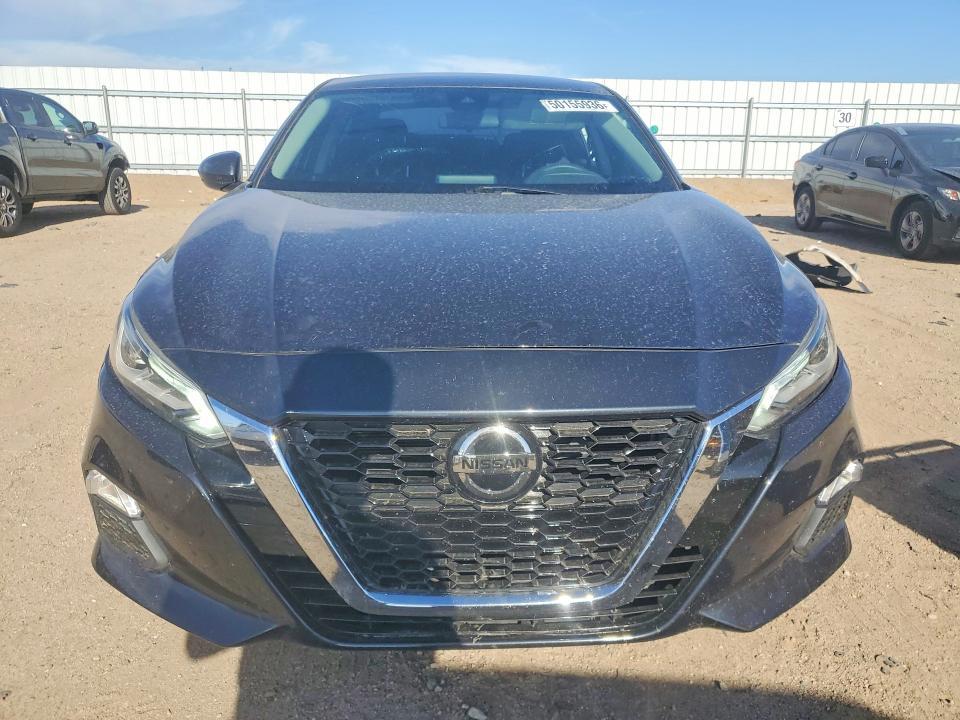 2022 Nissan Altima sv