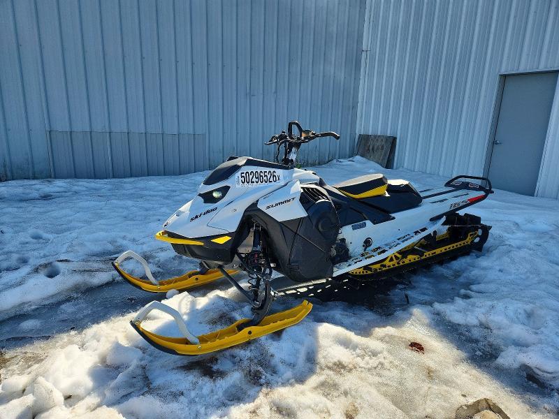 2023 Skidoo Snowmobile