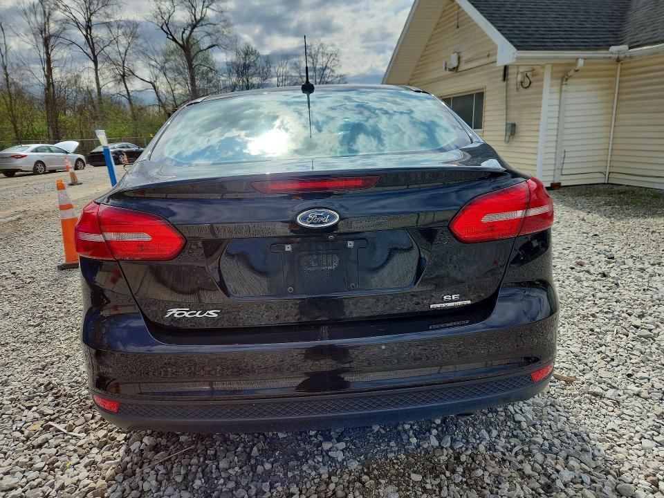2016 Ford Focus se