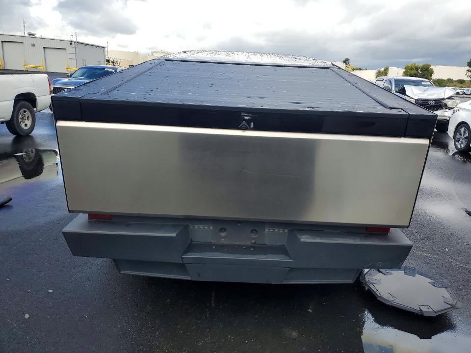 2024 Tesla Cybertruck