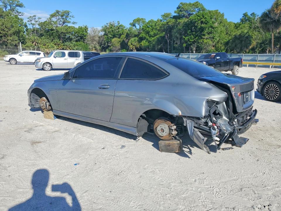 2014 Mercedes-Benz C 250
